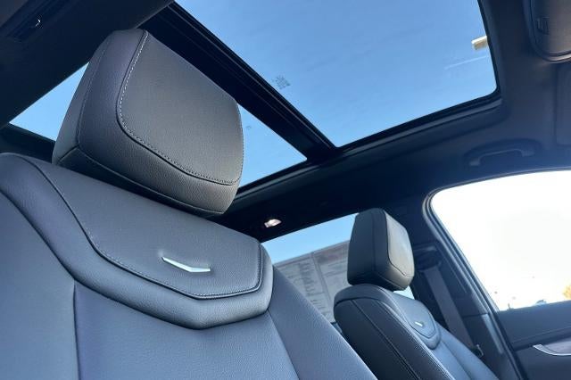 2025 Cadillac XT6 Luxury