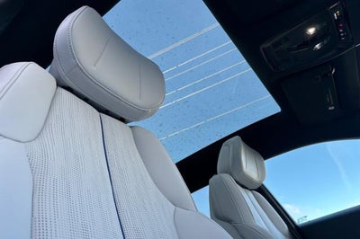 2025 Cadillac LYRIQ Luxury 1