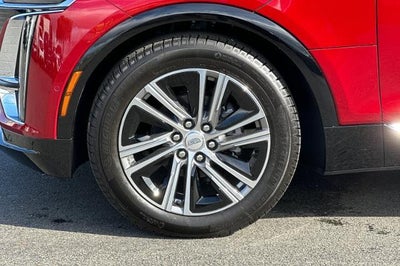 2025 Cadillac LYRIQ Luxury 1