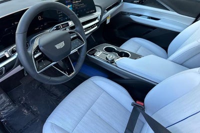 2025 Cadillac LYRIQ Luxury 1