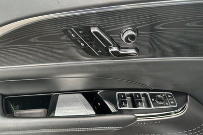 2024 Cadillac LYRIQ Luxury 1