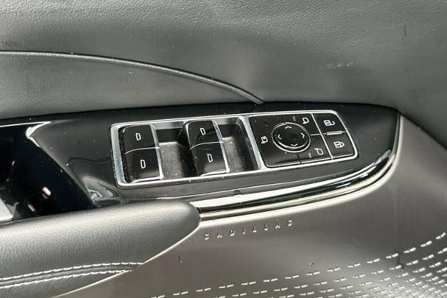 2024 Cadillac LYRIQ Luxury 1