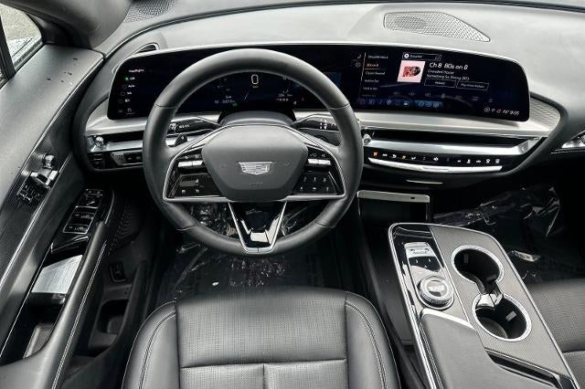 2024 Cadillac LYRIQ Luxury 1