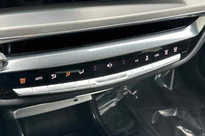 2024 Cadillac LYRIQ Luxury 1