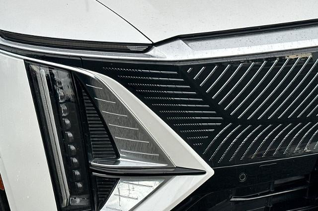 2024 Cadillac LYRIQ Luxury 1