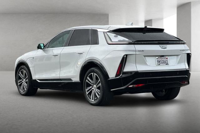 2024 Cadillac LYRIQ Luxury 1