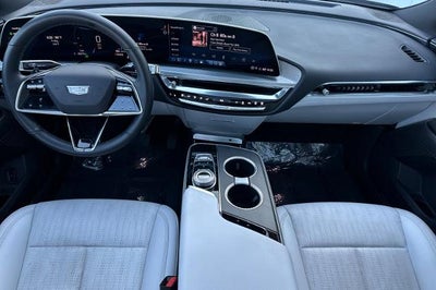 2024 Cadillac LYRIQ Luxury 1
