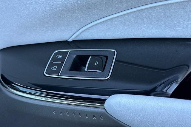 2024 Cadillac LYRIQ Luxury 1