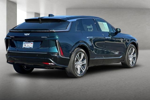 2024 Cadillac LYRIQ Luxury 1