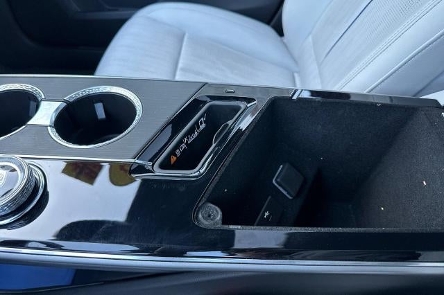 2024 Cadillac LYRIQ Luxury 1