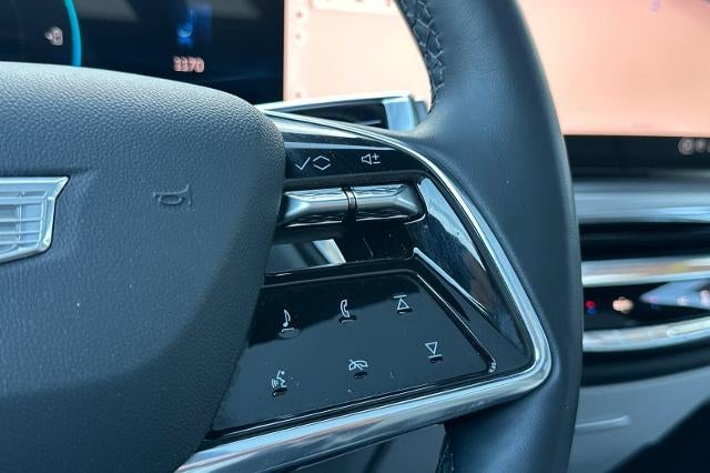 2024 Cadillac LYRIQ Luxury 1