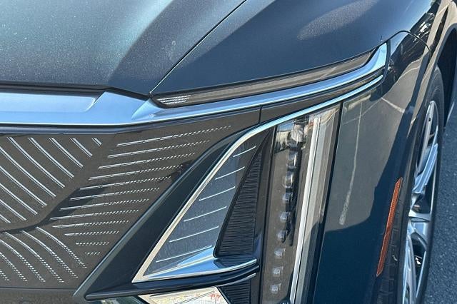 2024 Cadillac LYRIQ Luxury 1