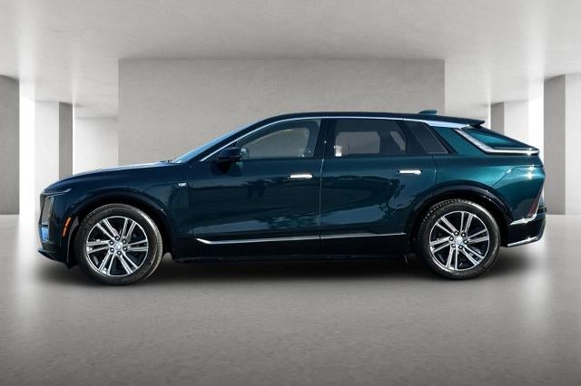 2024 Cadillac LYRIQ Luxury 1