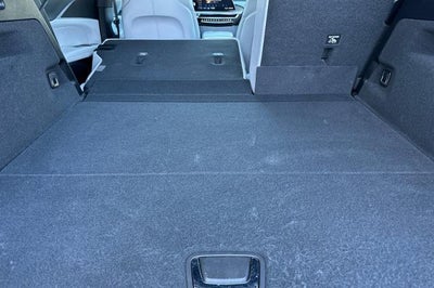 2024 Cadillac LYRIQ Luxury 1