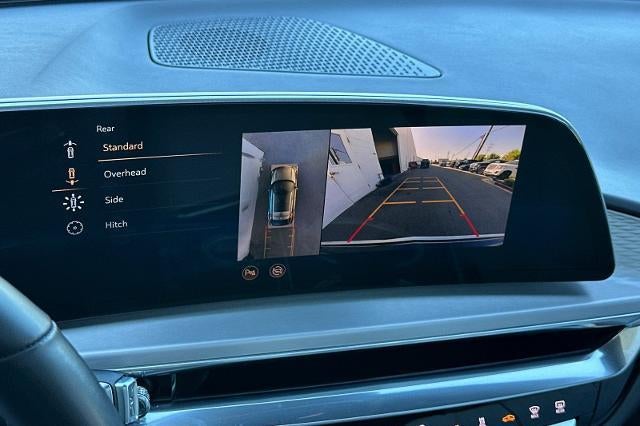 2024 Cadillac LYRIQ Luxury 1