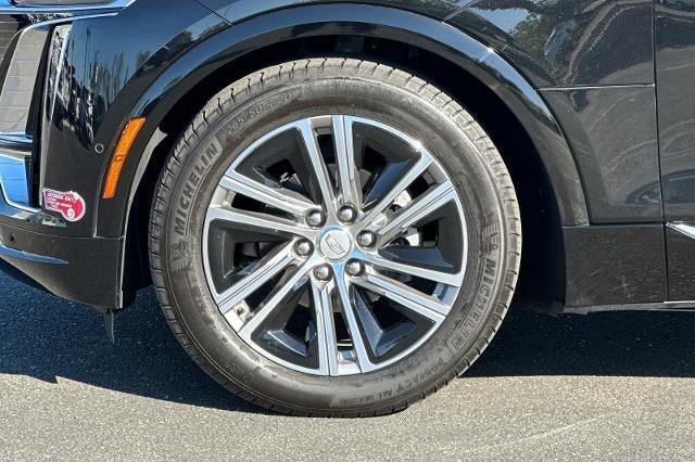 2024 Cadillac LYRIQ Luxury 1