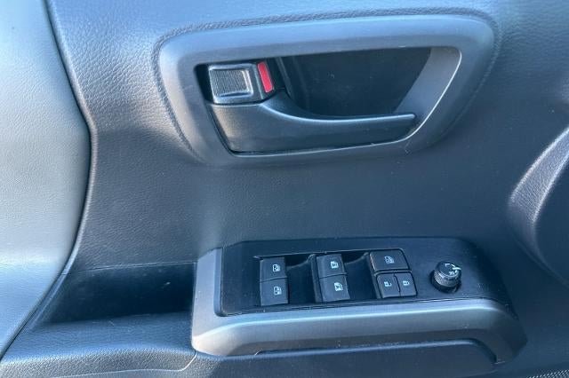 2023 Toyota Tacoma 2WD SR5