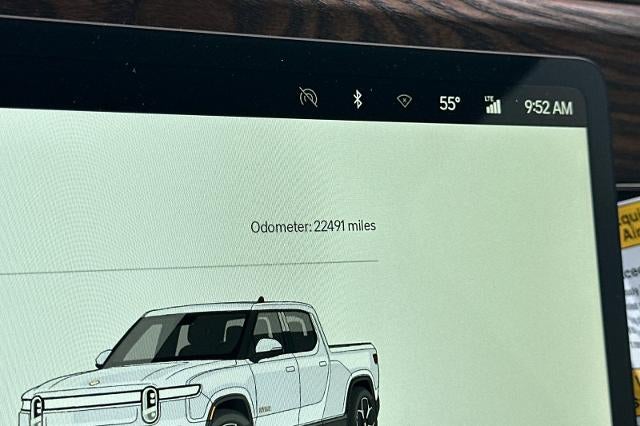 2023 RIVIAN R1T Adventure