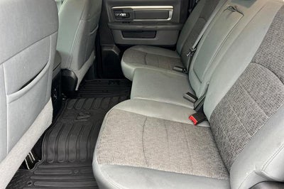 2017 RAM 1500 Big Horn Crew Cab 4x4 5'7" Box