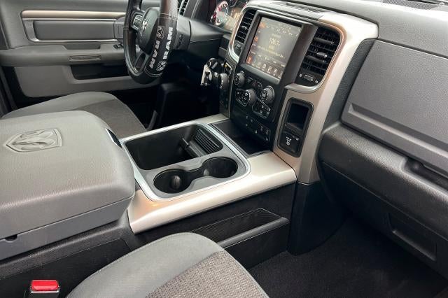 2017 RAM 1500 Big Horn Crew Cab 4x4 5'7" Box