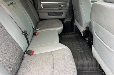 2017 RAM 1500 Big Horn Crew Cab 4x4 5'7" Box