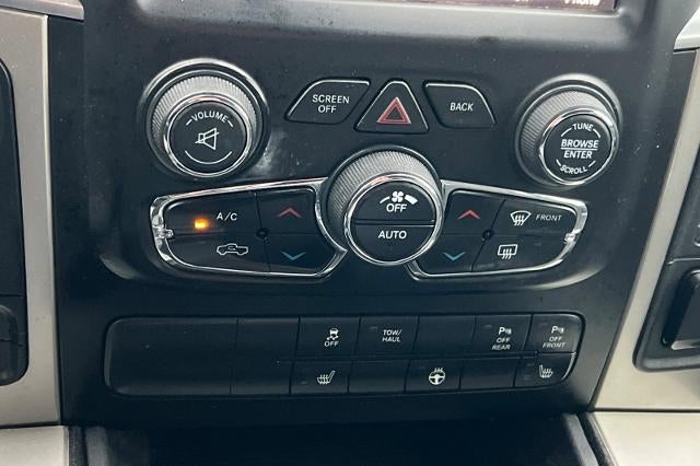 2017 RAM 1500 Big Horn Crew Cab 4x4 5'7" Box