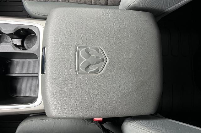 2017 RAM 1500 Big Horn Crew Cab 4x4 5'7" Box