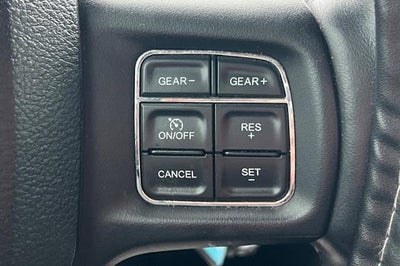 2017 RAM 1500 Big Horn Crew Cab 4x4 5'7" Box