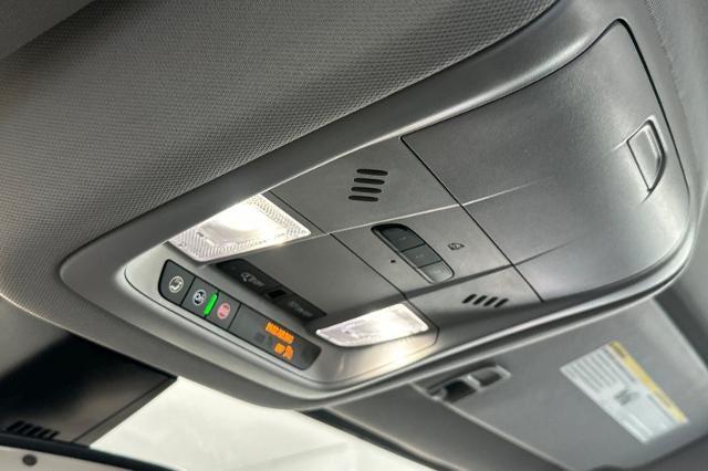 2022 GMC Acadia AT4
