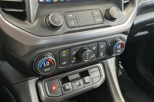 2022 GMC Acadia AT4