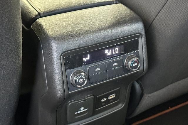 2022 GMC Acadia AT4