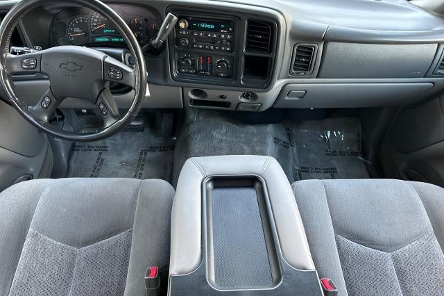 2003 Chevrolet Suburban LS