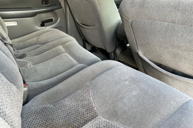 2003 Chevrolet Suburban LS