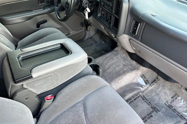 2003 Chevrolet Suburban LS
