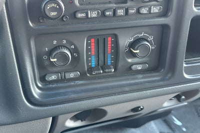 2003 Chevrolet Suburban LS