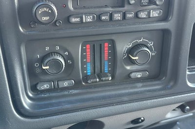 2003 Chevrolet Suburban LS