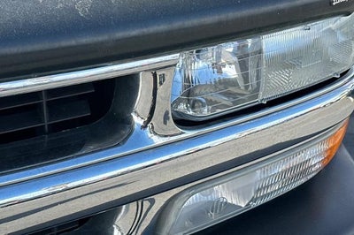 2003 Chevrolet Suburban LS