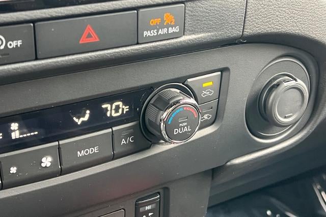 2023 Nissan Frontier Crew Cab PRO-X 4x2