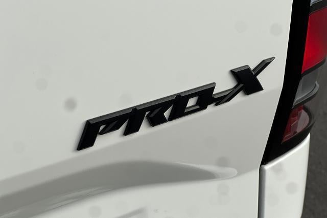 2023 Nissan Frontier Crew Cab PRO-X 4x2