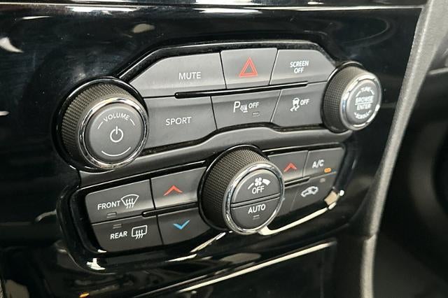 2023 Chrysler 300 300S