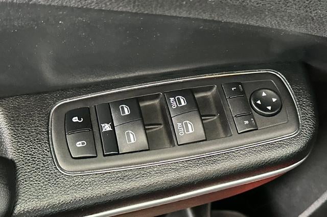 2023 Chrysler 300 300S