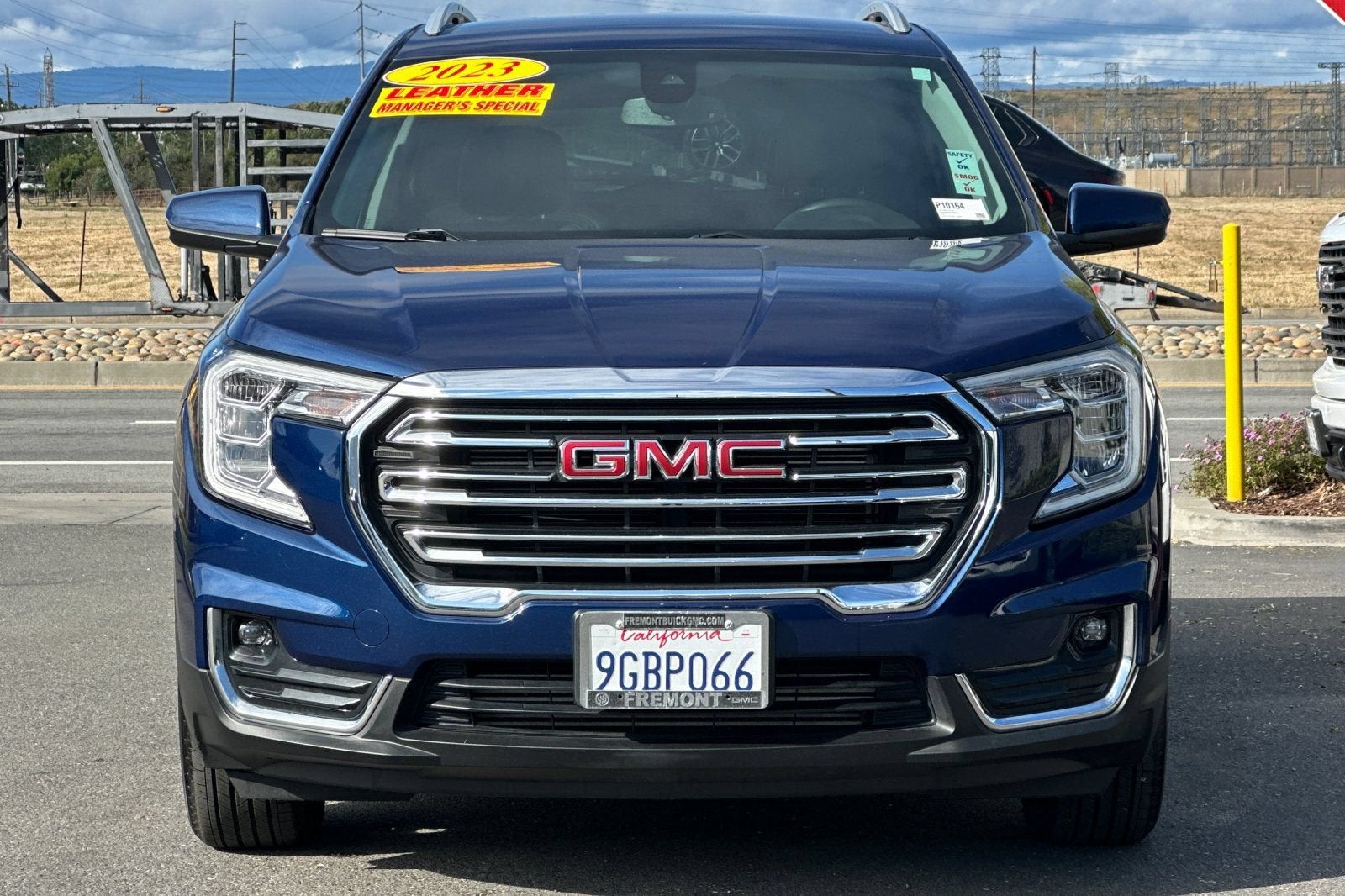 2023 GMC Terrain SLT