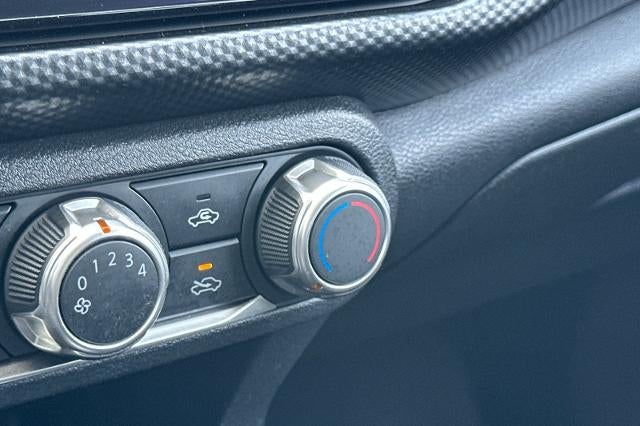 2023 Nissan Kicks SV Xtronic CVT