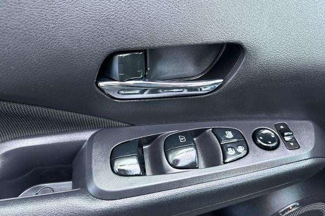 2023 Nissan Kicks SV Xtronic CVT