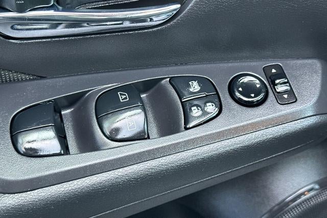2023 Nissan Kicks SV Xtronic CVT