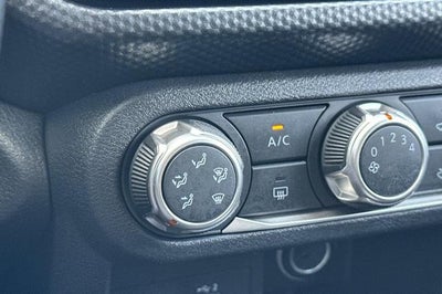 2023 Nissan Kicks SV Xtronic CVT