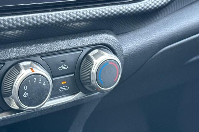 2023 Nissan Kicks SV Xtronic CVT