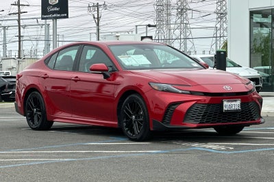 2025 Toyota Camry SE