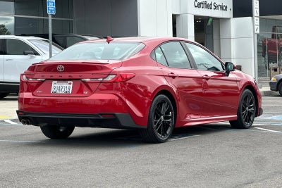 2025 Toyota Camry SE