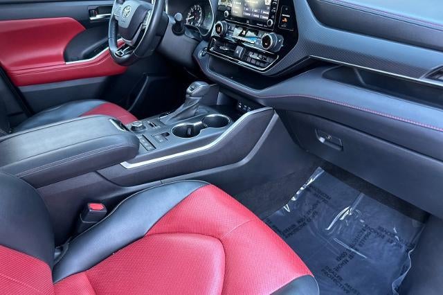 2022 Toyota Highlander XSE